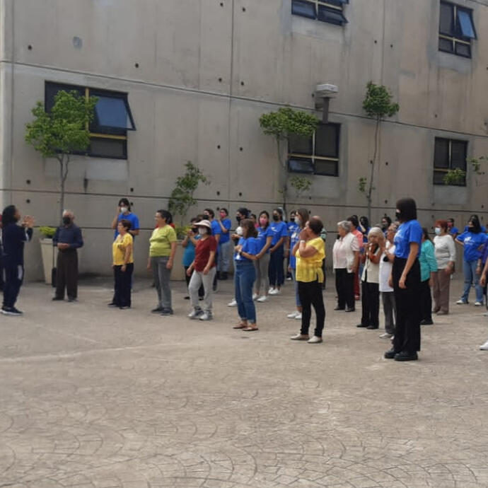 Activación Física: Personas Mayores DIF